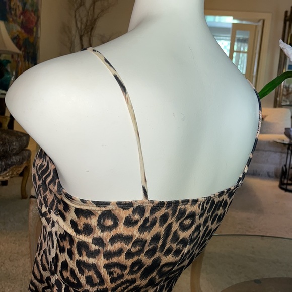 Body Con Leopard Print Party Dress - Picture 12 of 13